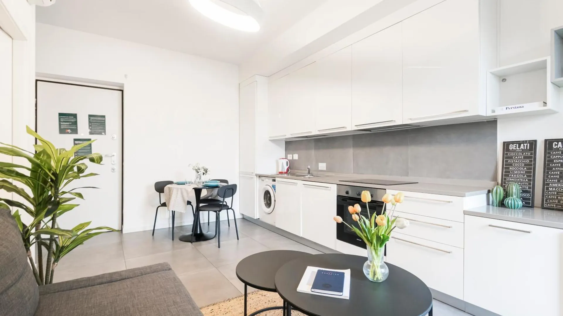Beautiful Flat Fully Furnished In P.Ta Romana Mediolan