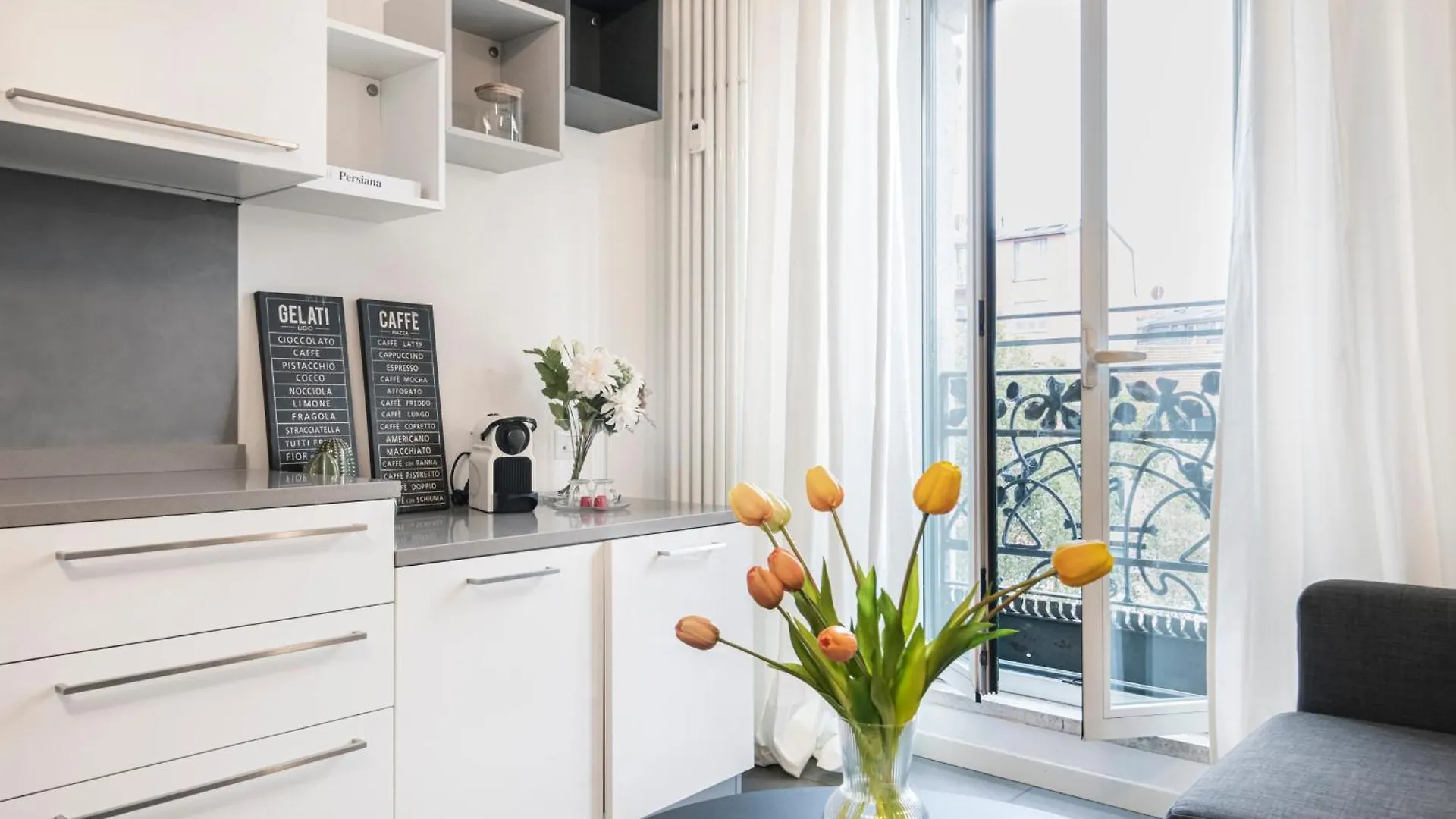 Beautiful Flat Fully Furnished In P.Ta Romana Milan Apartment